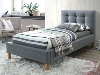 Кровать