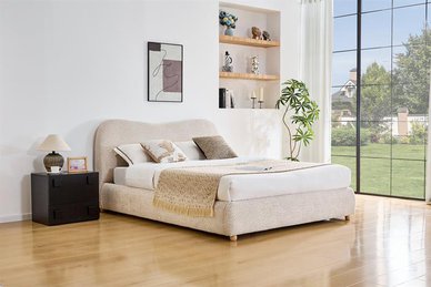 Кровать без матраса